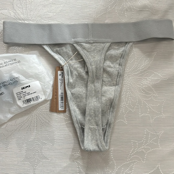 NWT Skims Cotton Rib Thong - Picture 7 of 7